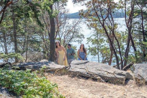 mobile - carousel-hero-element image-0