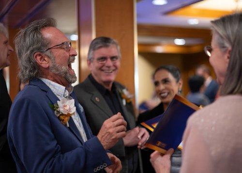 mobile - carousel-hero-element image-2