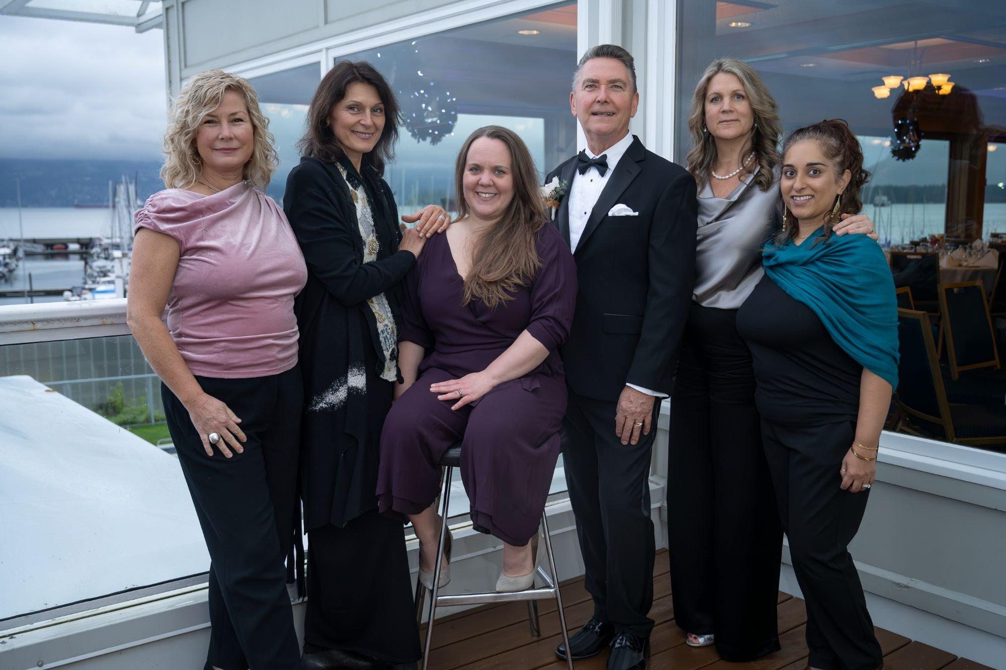 carousel-hero-element image-18