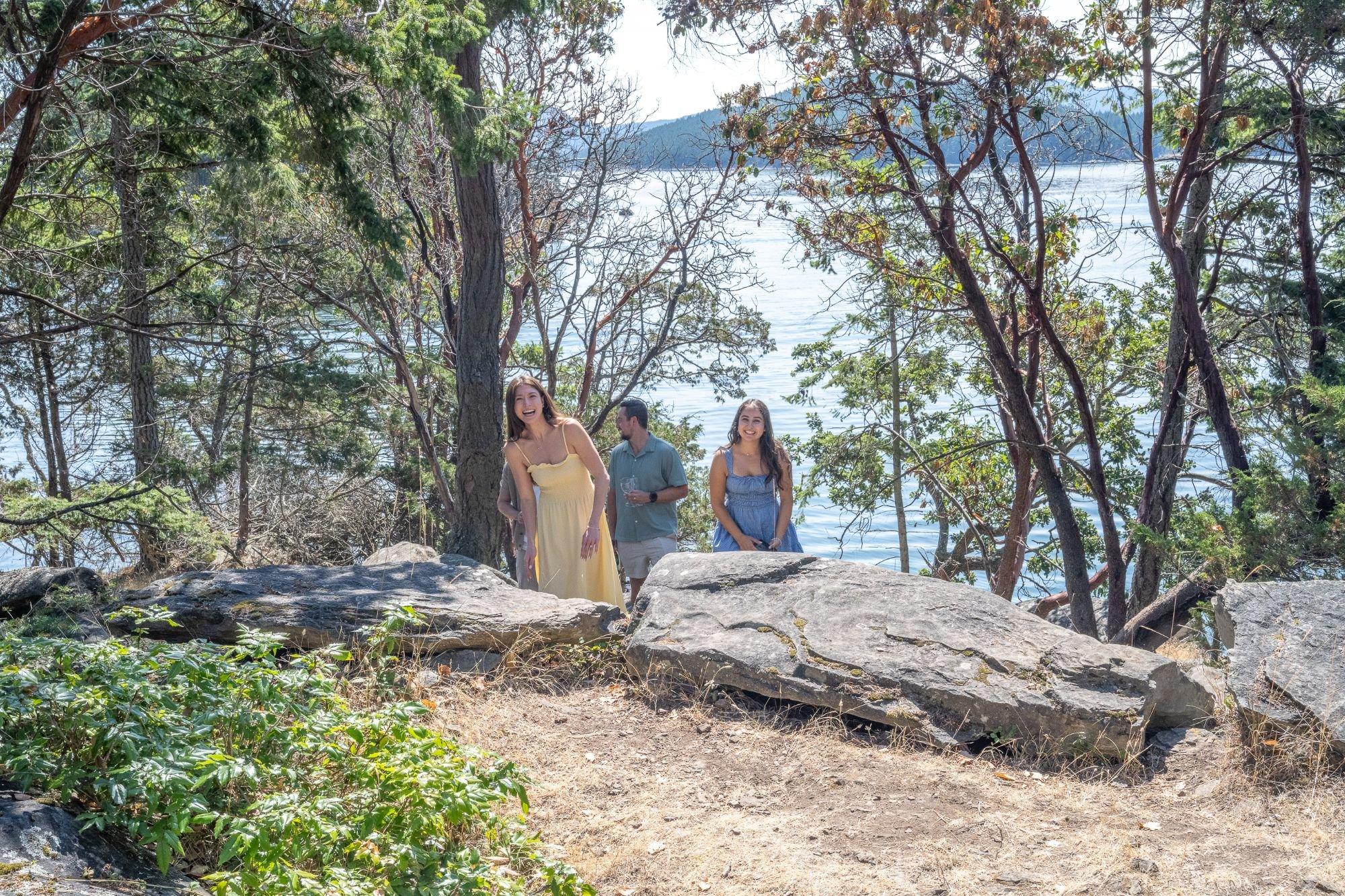 carousel-hero-element image-0